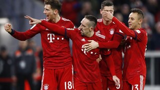 Bayern doma zdolal Norimberg hladko 3:0, z výhry sa tešil aj Dortmund
