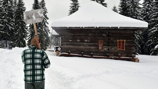 Niekde môže napadnúť až pol metra snehu, SHMÚ vydal výstrahu