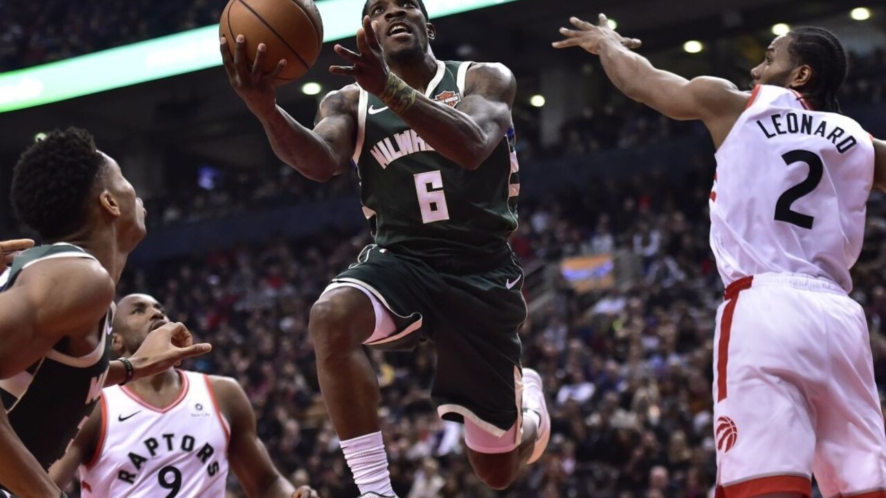 NBA: Kvalita na oboch koncoch, Milwaukee v Toronte zvíťazilo