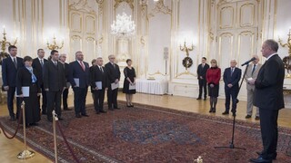 Máme 12 nových profesorov, vymenoval ich prezident Kiska