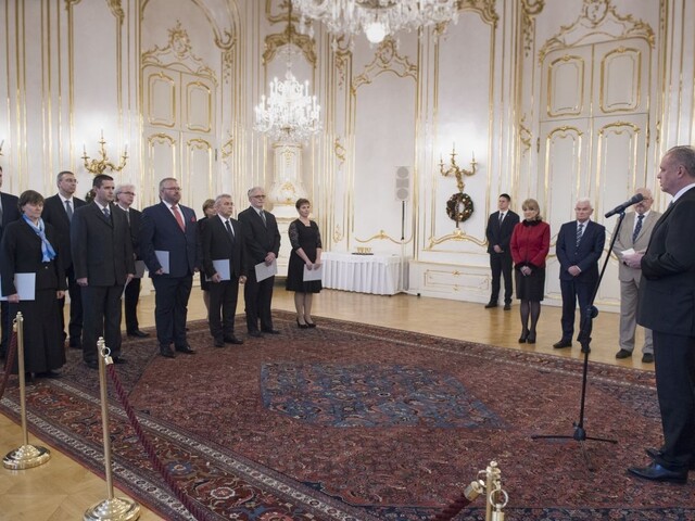 Máme 12 nových profesorov, vymenoval ich prezident Kiska
