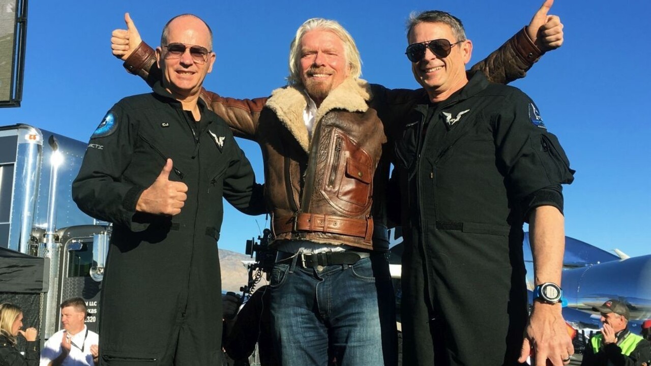 Miliardárov raketoplán po prvý raz vyletel k hraniciam vesmíru