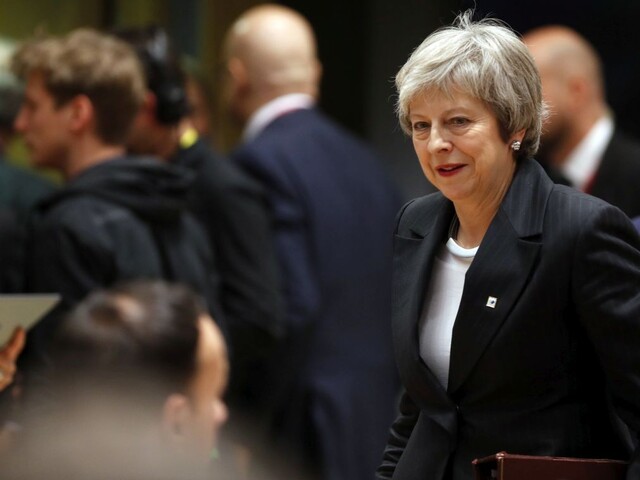Dohodu o brexite už neotvoria. Mayová žiada od EÚ právne záruky