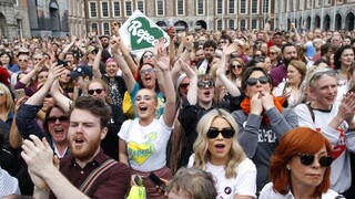 Historická chvíľa pre írske ženy. Nový zákon povolí interrupcie
