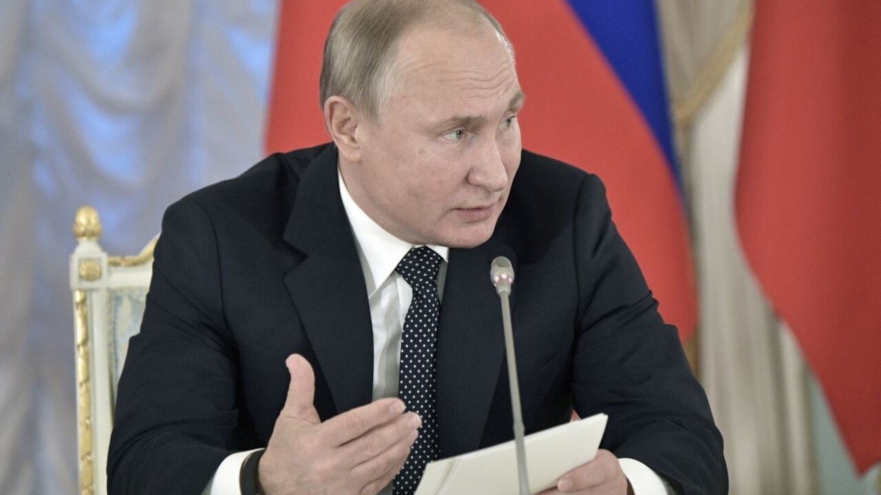Putin je proti zákazu rapových koncertov. Mládež vraj treba viesť