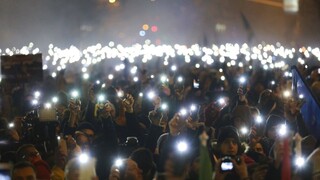 Maďari protestovali v mraze, televízia ich požiadavky ignorovala