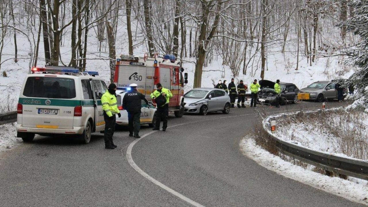 Vodička po havárii nafúkala cez tri promile, zadržala ju polícia