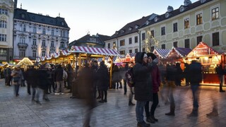 vianočné trhy Vianoce Bratislava Hlavné námestie 1140 px (TASR/Pavol Zachar)