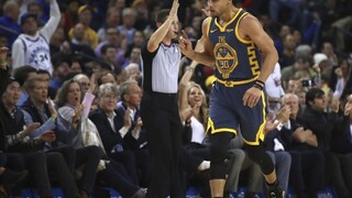 NBA: Warriors zdolali Memphis, Curry prekonal 15-tisíc bodov