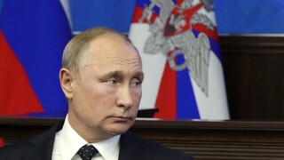 Putina čaká dlhý deň, bude odpovedať na otázky novinárov