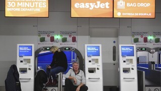 Londýnske letisko obnovuje po chaose s dronmi prevádzku