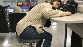 Chaos na letisku. Dron narušil plány viac ako 100 000 ľudí