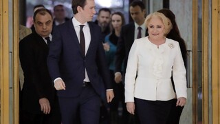 V Rumunsku schválili zdanenie bánk, Kurz ich však varoval