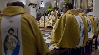 Polnočná omša v Betleheme: kňaz vyzval na mier v regióne