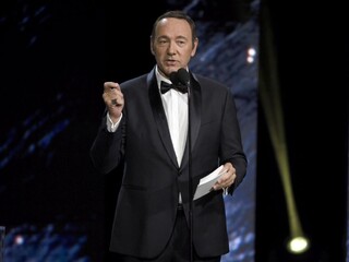 Spacey mal obťažovať mladíka. Nerobte unáhlené závery, vyzval