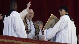 Pápež požehnal mestu a svetu, vyzval na ukončenie konfliktov