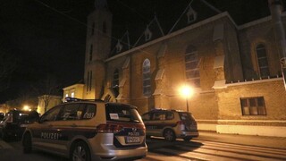 Lupiči prepadli kostol a zviazali mníchov. Našla ich až polícia