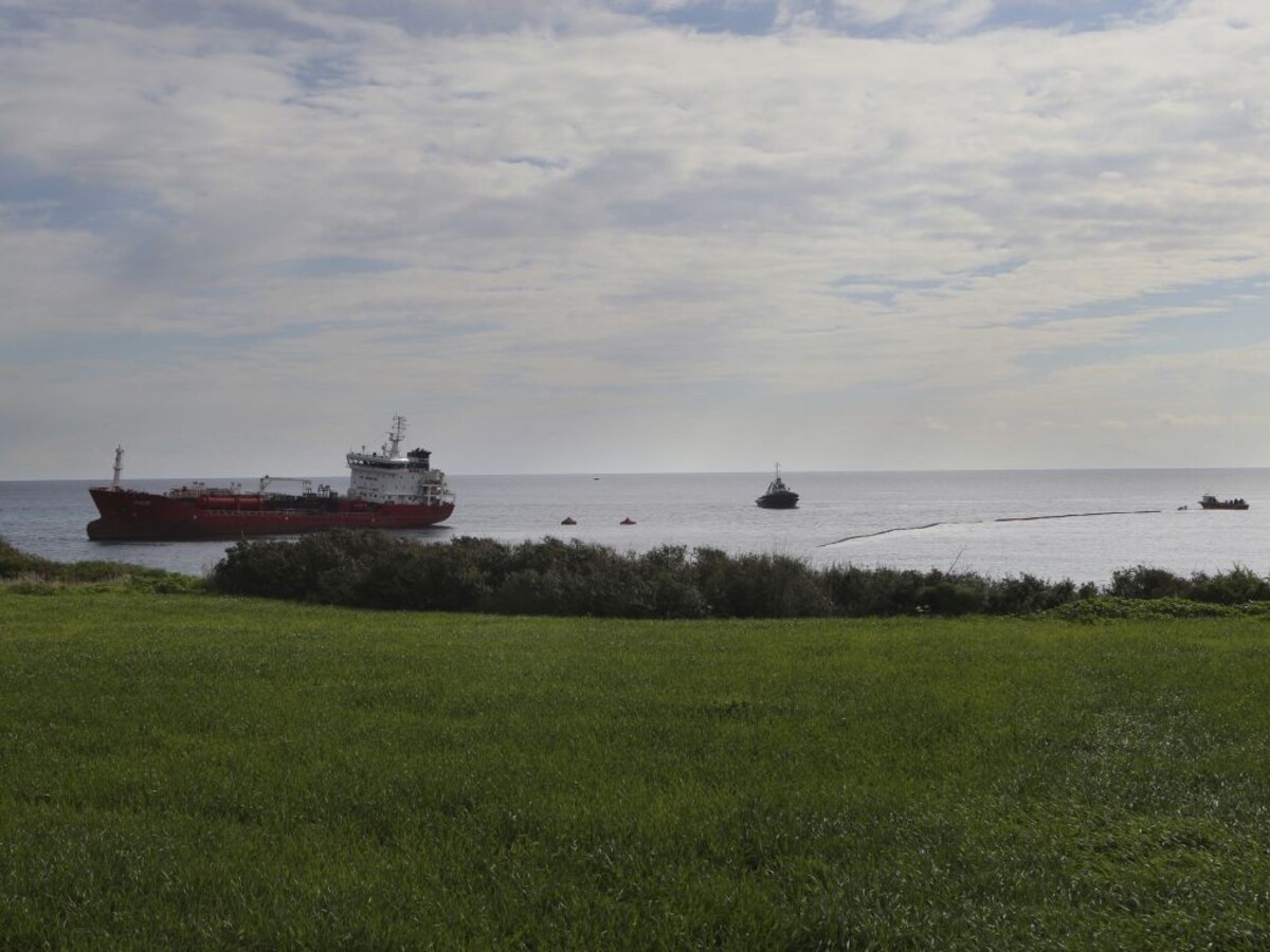 Cyprus ropný tanker požiar 1140 px (SITA/AP)
