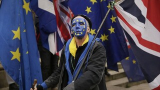 Brexit sa blíži. Povedzte nám, čo chcete, vyzval šéf EK Britániu