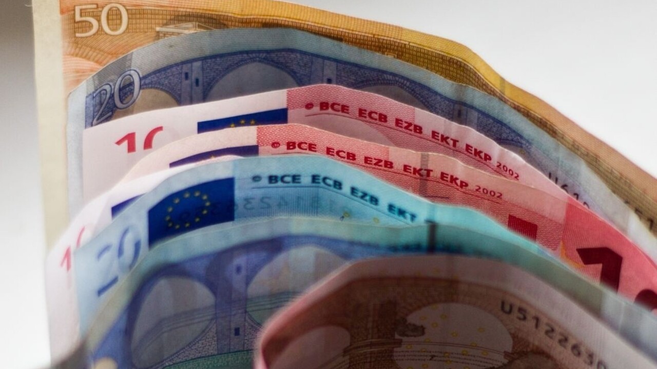 Minimálna mzda sa v januári mení, stúpne o desiatky eur