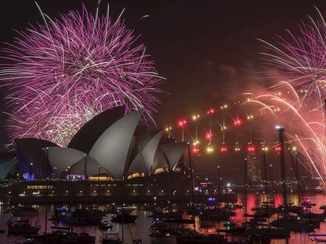 Nový rok vítali gigantickou šou. Pozrite si, ako to vyzeralo v Sydney