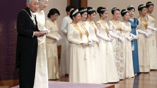 Staručký cisár Akihito sa prihovoril ľuďom, odstúpi na konci apríla