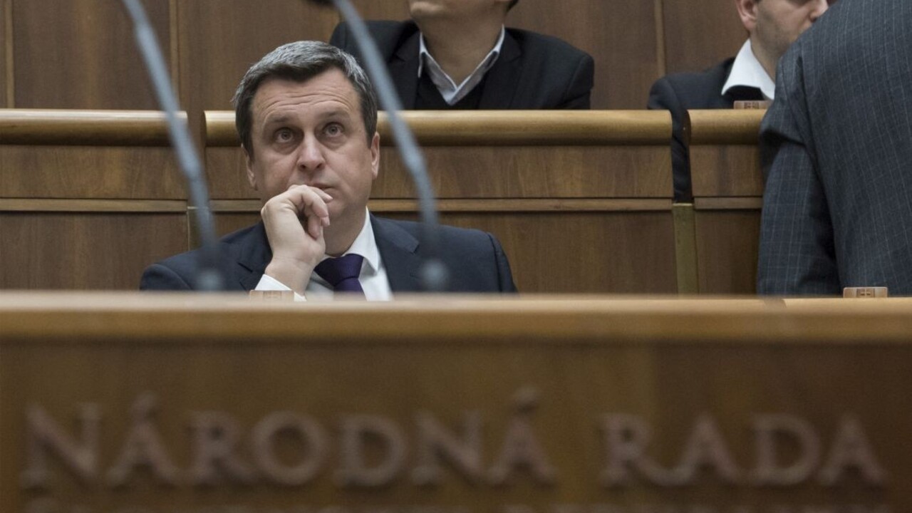 Komisia už preskúmala Dankovu rigoróznu prácu. Čo zistila?