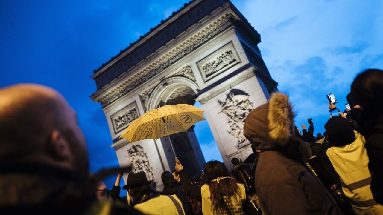 Líder žltých viest je vo väzbe, zadržali ho pri Champs-Élysées