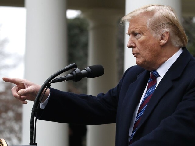 Neúspešné rokovanie. Shutdown môže trvať roky, pohrozil Trump