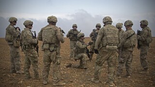 Bolton prezradil, za akých podmienok Američania opustia Sýriu