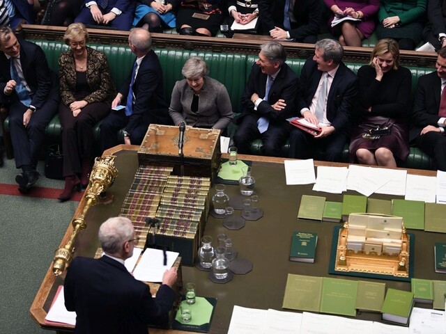 Brexit ide do finále, parlament pokračuje v rokovaniach o dohode