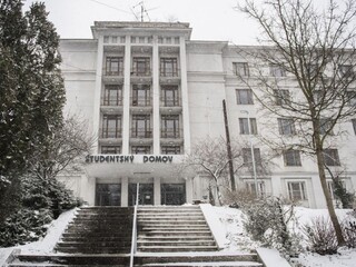 Rekonštrukcie internátov napredujú, školy už vyčerpali milióny