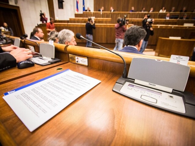 Ešte je čas, tvrdí Matovič. Chce zastaviť skokový rast platov politikov