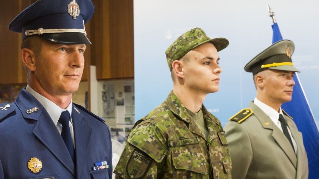 Nosenie maskáčov zakázať nechcú. Gajdoš objasnil novelu zákona