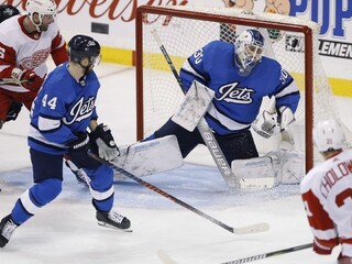 NHL: Guentzel sa hetrikom postaral o 10. prehru Anaheimu v rade