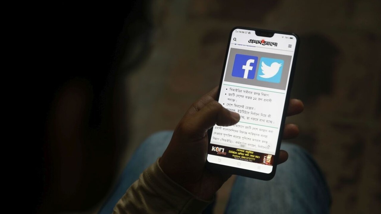 Žiačky sa pobili až tak, že skončili v nemocnici. Išlo o Facebook