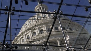 Zamestnanci sú bez výplat, americký shutdown prekonal rekord