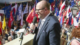 Starostu bodli priamo do srdca, po operácii bojuje o život