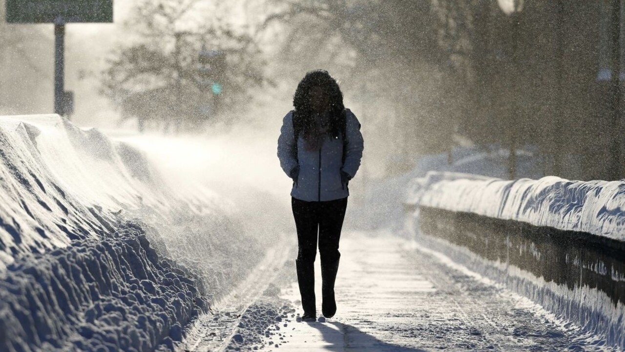 Slovensko zasiahne ďalšie sneženie, SHMÚ vydal výstrahy