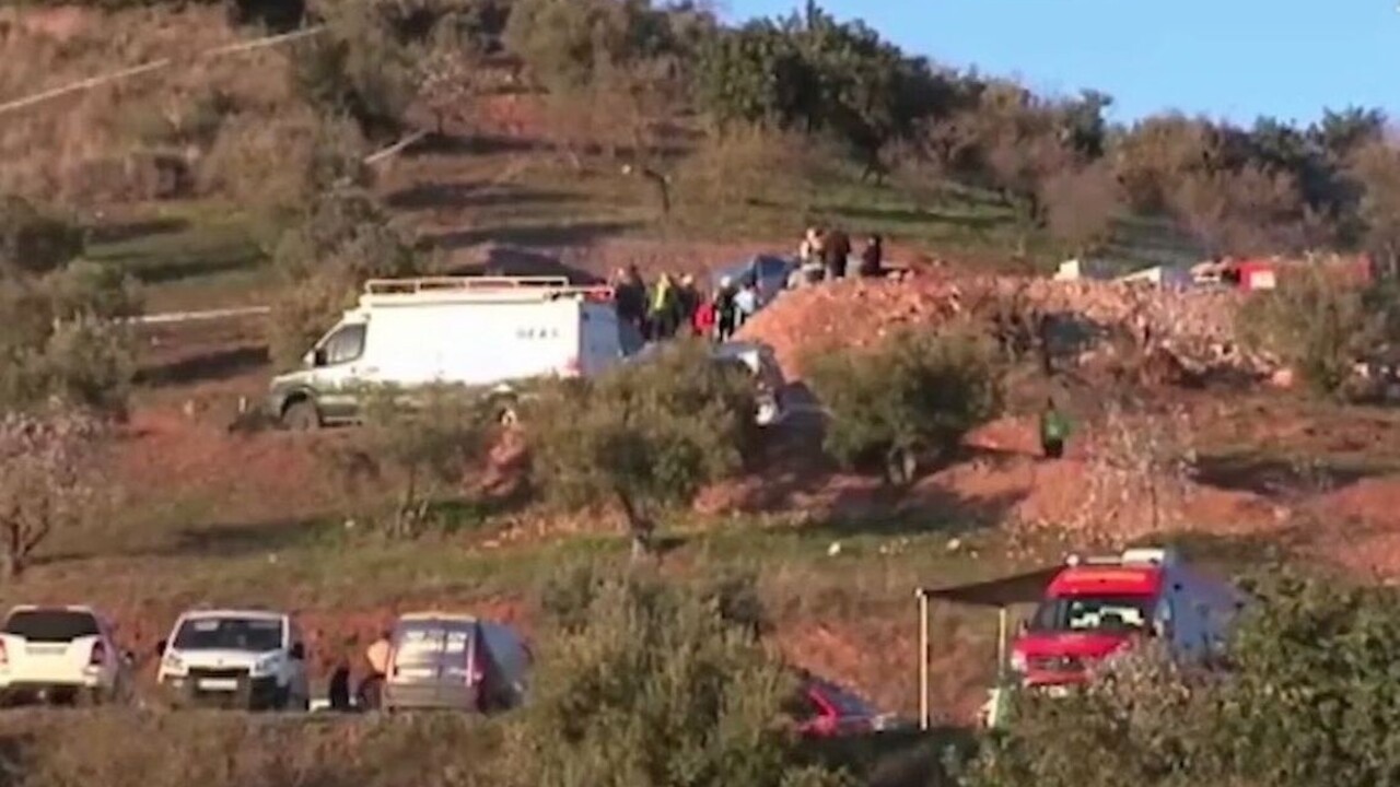 Obavy sa potvrdili, chlapček spadol do hlbokej studne