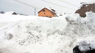 Na severe hlásia absolútnu kalamitu, pomáha vojsko i transportér