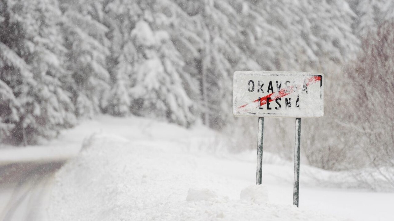 Orava Oravská Lesná počasie sneženie kalamita 1140 px (SITA/Milo Fabian)