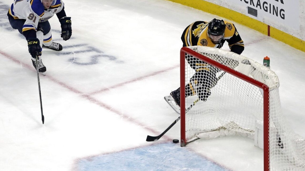 NHL: Boston zdolal St. Louis, Chára i Cehlárik si pripísali asistencie