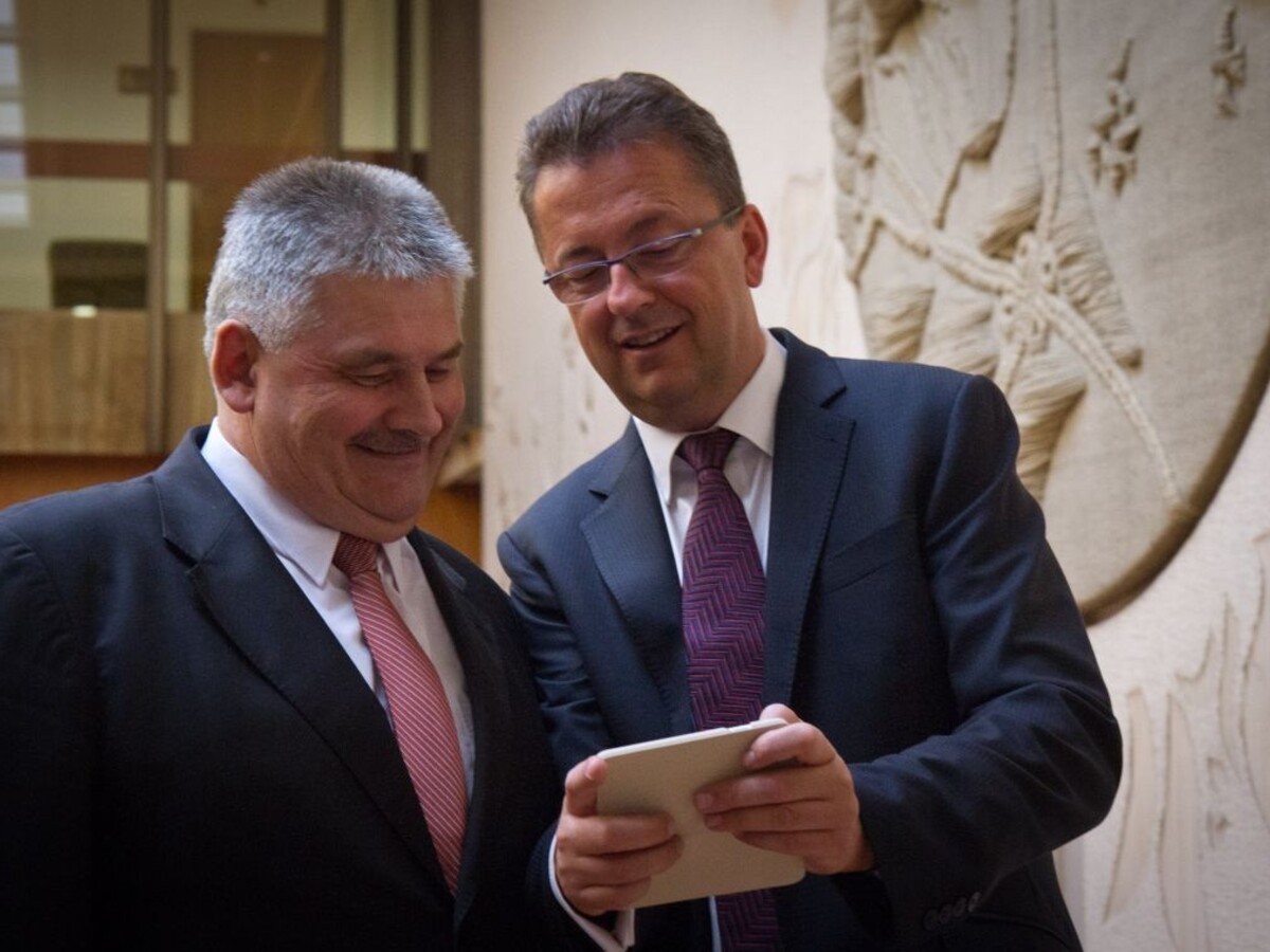 Richter Glváčovi dôveruje, podľa Galka by mal odísť z výboru