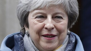 Britské médiá reagujú na plán B, slová chvály striedajú kritiku