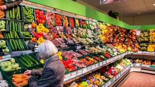 V obchodoch je primálo našich potravín, problém je so zeleninou