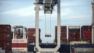 Čína mala rekordne zlé výsledky, spomalí jej úpadok aj nás?