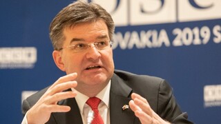 Vzťah Ruska s USA či budúcnosť EÚ. V Davose vystúpil aj Lajčák