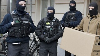 Nemecká polícia zasiahla v prípade pašovaných zbraní zo Slovenska