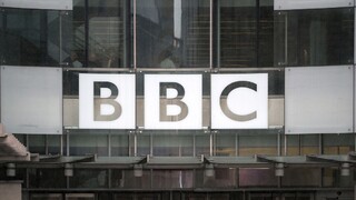 BBC sťahuje svojich novinárov z Ruska. Neostáva žiadna iná možnosť, uvádza stanica